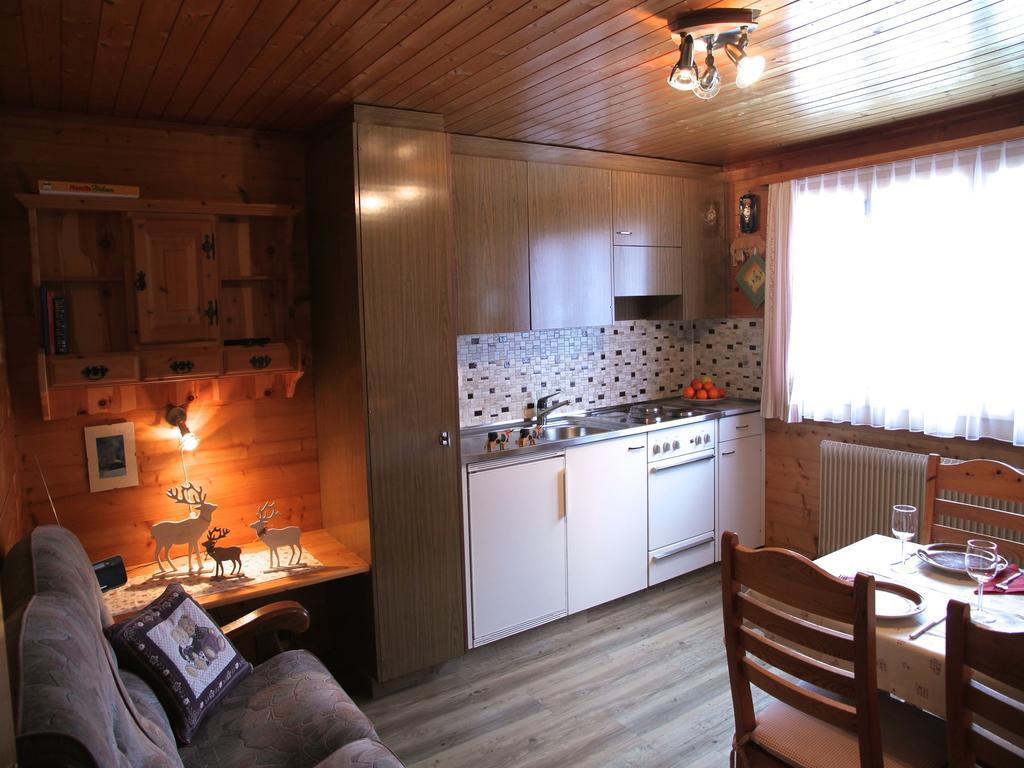 Haus Bel-Air Apartment Grachen Ruang foto